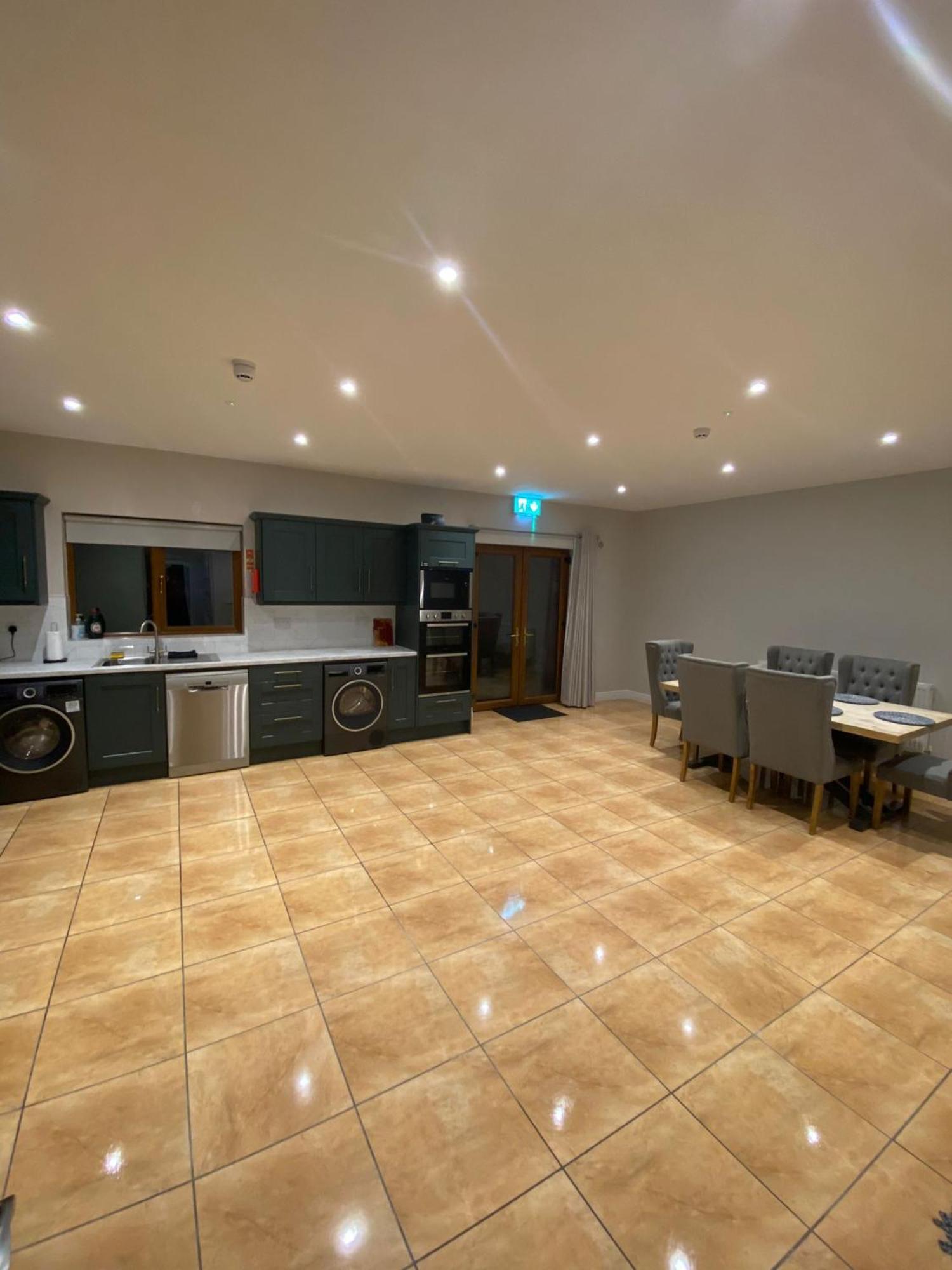 Dromod Suites Bagian luar foto